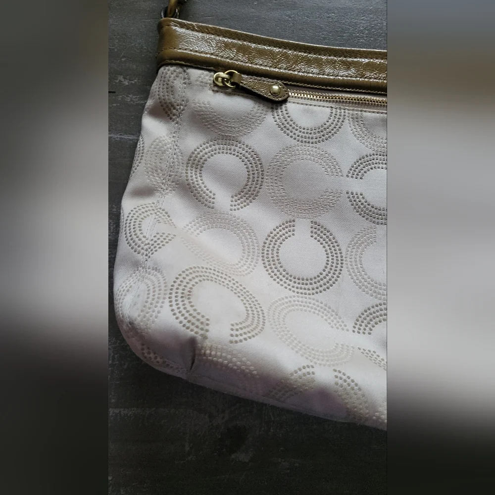 Vintage Coach Ashley Dotted Op Art Signature shoulder bag